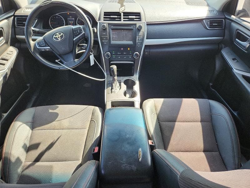 2017 TOYOTA CAMRY SE 8