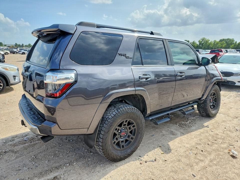 2022 TOYOTA 4RUNNER TRD OFF-ROAD PREMIUM 3