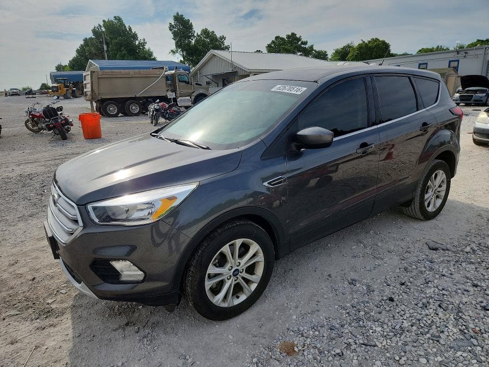 2019 FORD ESCAPE SE - 1
