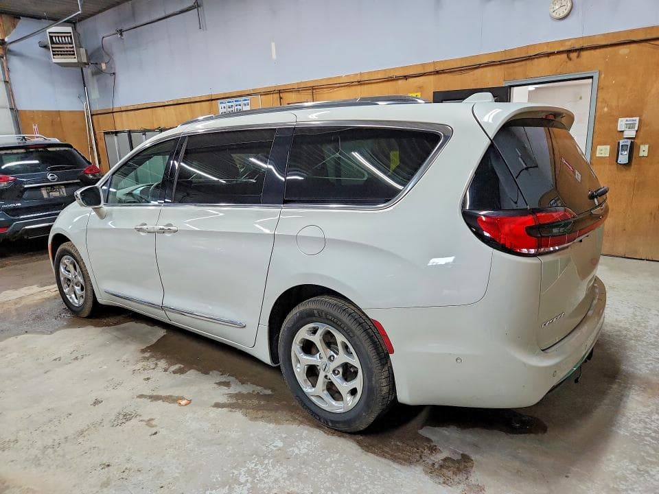 2021 CHRYSLER PACIFICA LIMITED 2