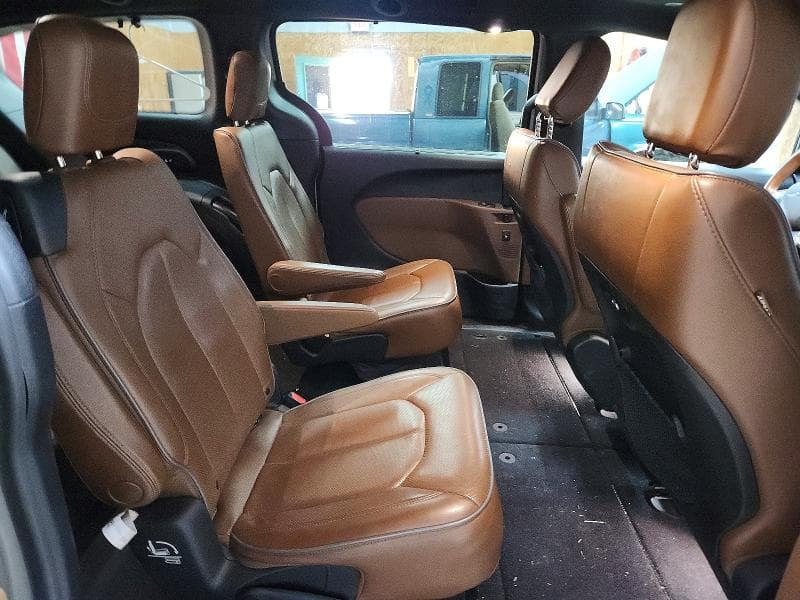 2021 CHRYSLER PACIFICA LIMITED 11