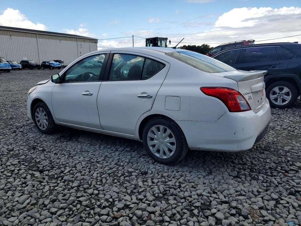 2017 NISSAN VERSA 1.6 SV 2