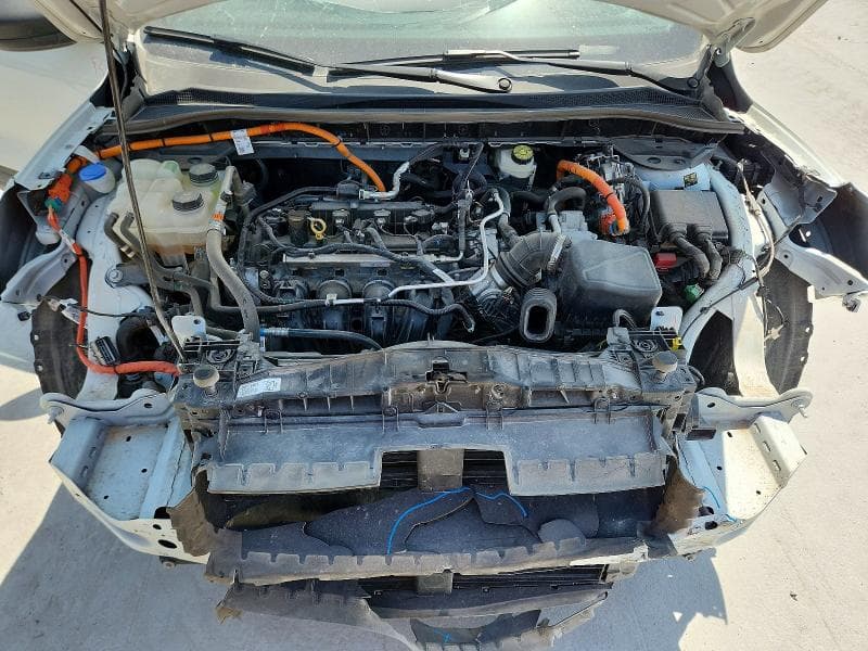 2025 FORD ESCAPE ST LINE 12