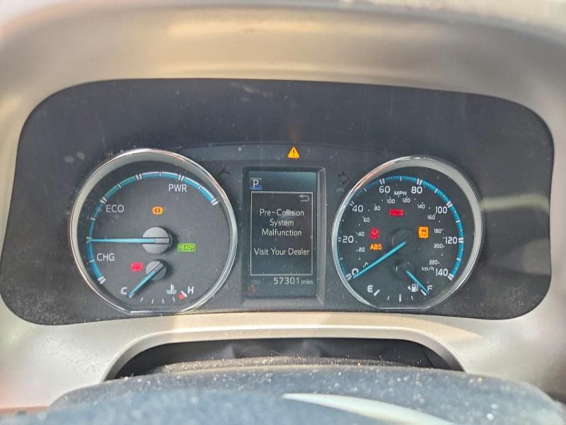 2018 TOYOTA RAV4 HYBRID XLE 9