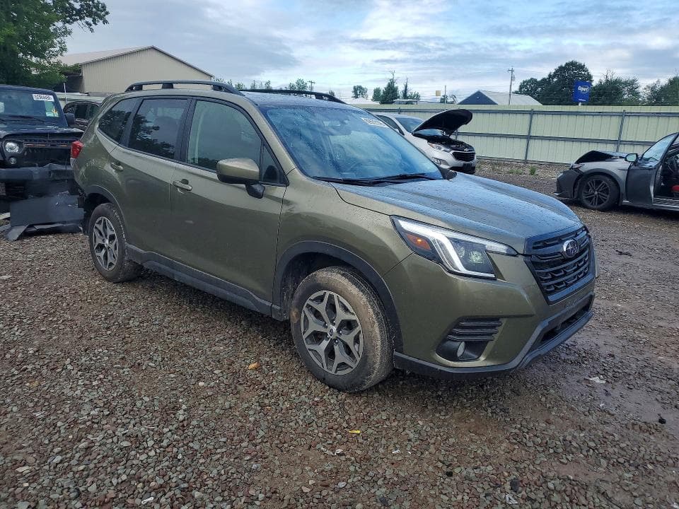 2023 SUBARU FORESTER PREMIUM 4