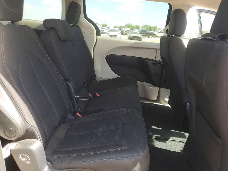 2017 CHRYSLER PACIFICA TOURING 11