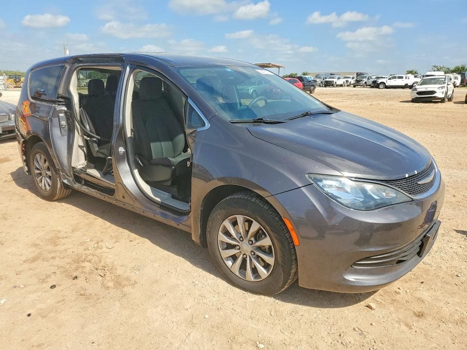 2017 CHRYSLER PACIFICA TOURING 4