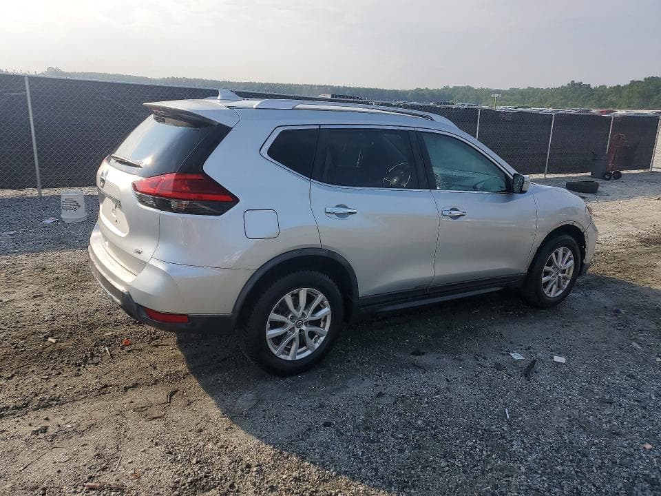2017 NISSAN ROGUE SV 3