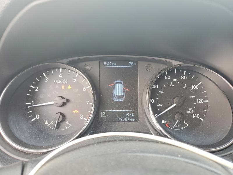 2017 NISSAN ROGUE SV 9