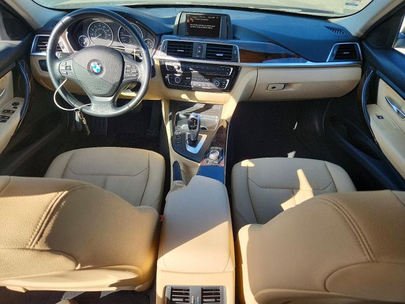2017 BMW 320 I 8