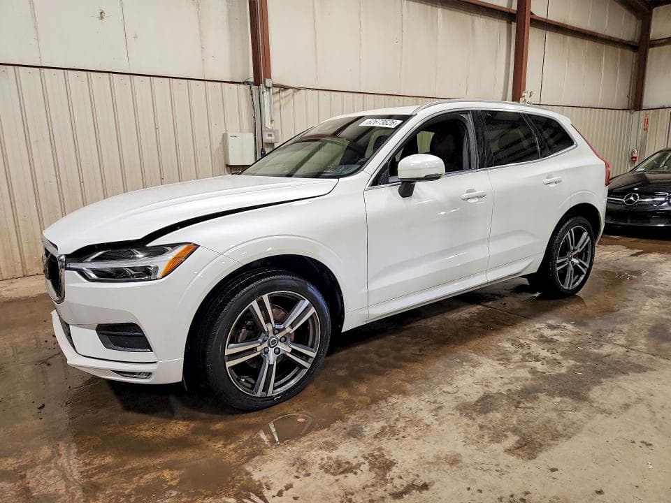 2021 VOLVO XC60 T5 MOMENTUM - 1