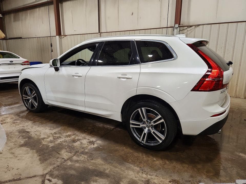 2021 VOLVO XC60 T5 MOMENTUM 2