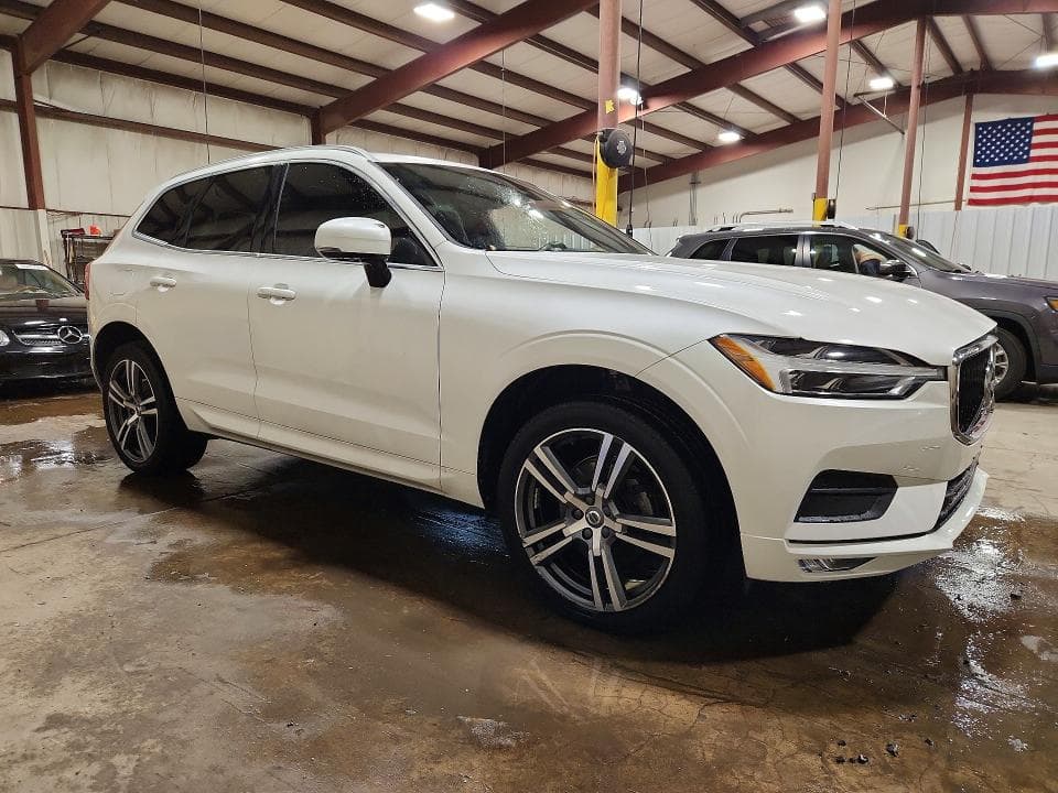 2021 VOLVO XC60 T5 MOMENTUM 4