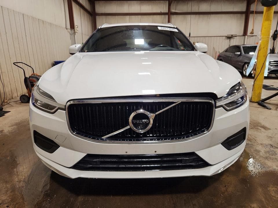 2021 VOLVO XC60 T5 MOMENTUM 5