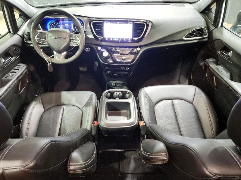 2025 CHRYSLER PACIFICA SELECT 8