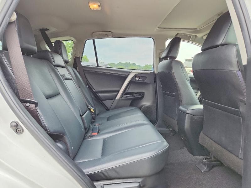 2017 TOYOTA RAV4 HV LIMITED 11