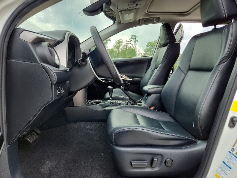 2017 TOYOTA RAV4 HV LIMITED 7