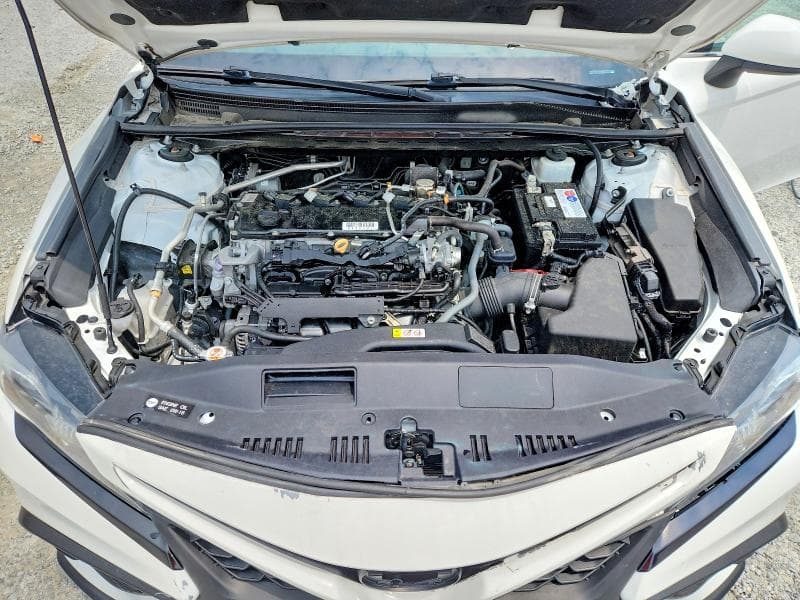 2021 TOYOTA CAMRY SE 11