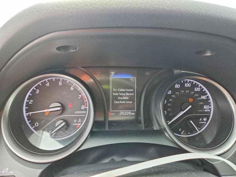 2021 TOYOTA CAMRY SE 9