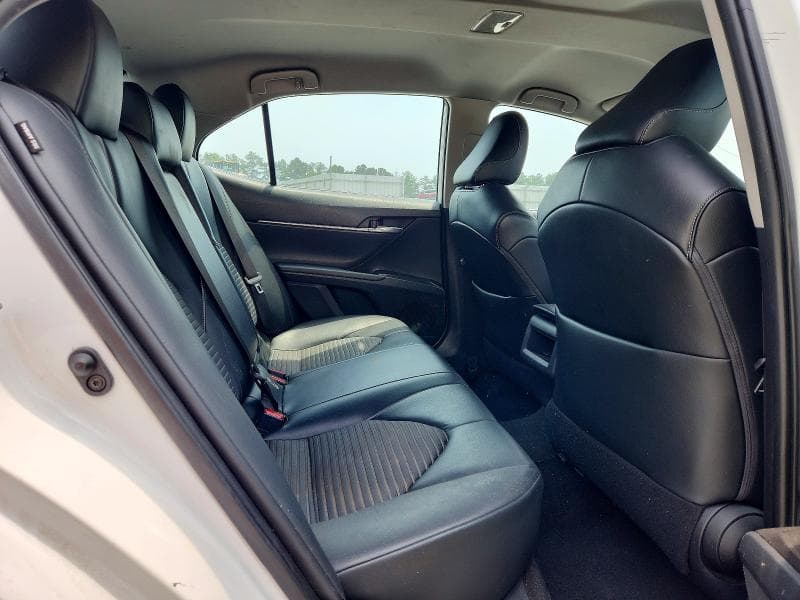 2021 TOYOTA CAMRY SE 10