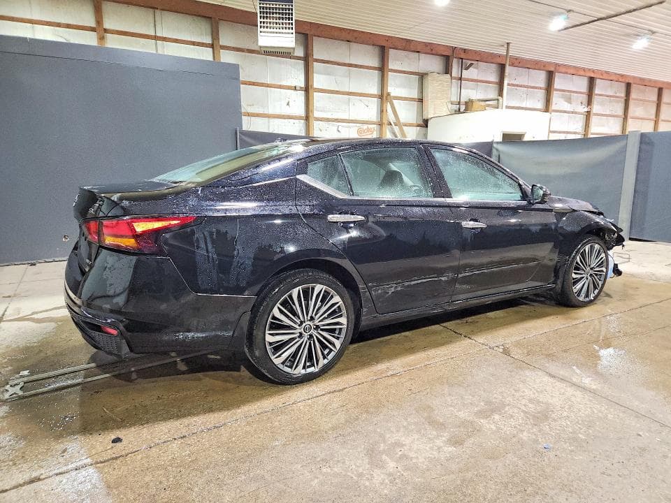 2025 NISSAN ALTIMA SL 3