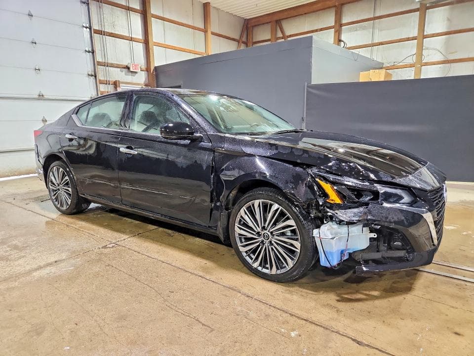 2025 NISSAN ALTIMA SL 4