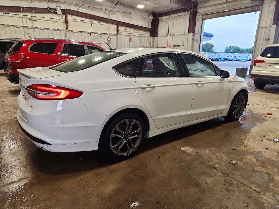2017 FORD FUSION SE 3