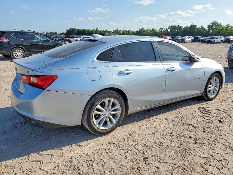 2017 CHEVROLET MALIBU LT 3