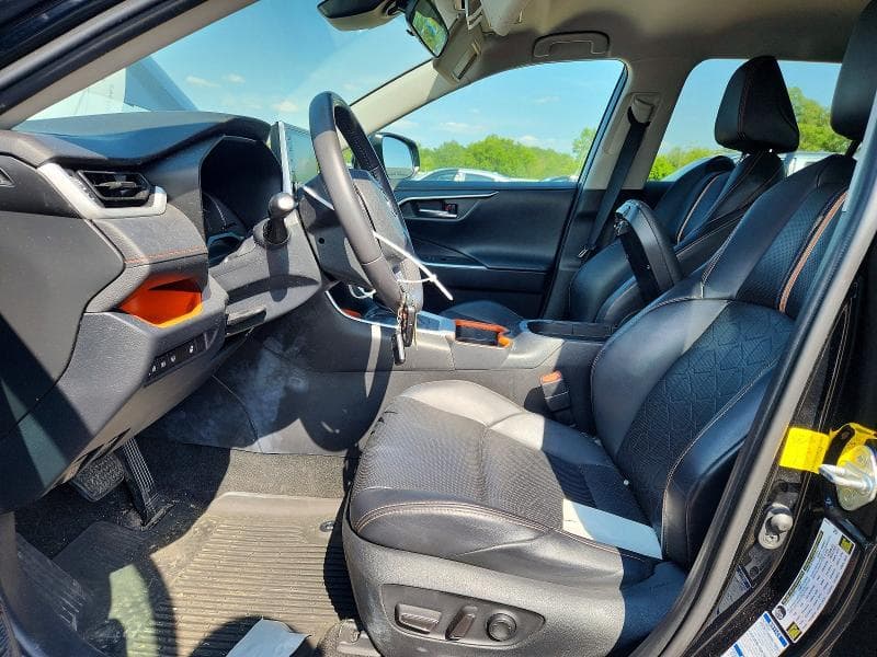 2020 TOYOTA RAV4 ADVENTURE 7
