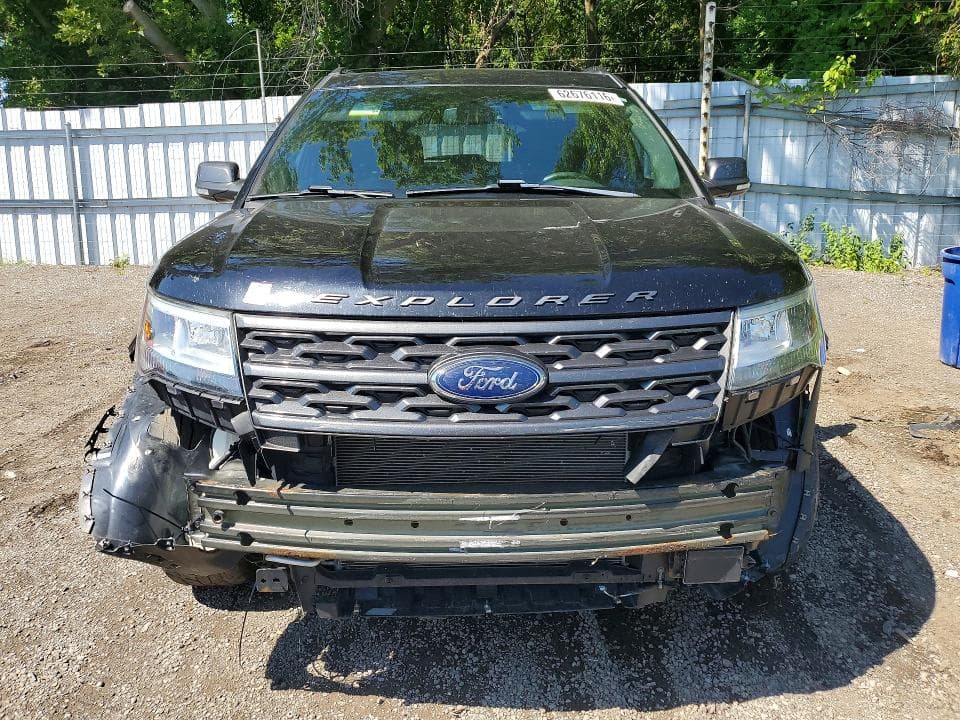 2019 FORD EXPLORER XLT 5