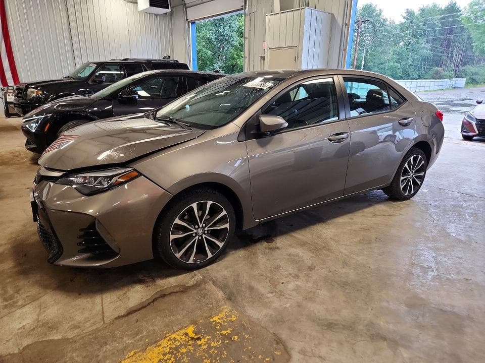 2017 TOYOTA COROLLA SE - 1