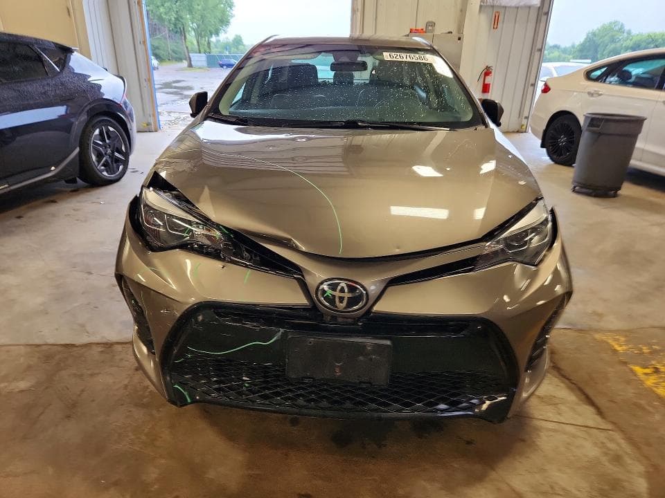 2017 TOYOTA COROLLA SE 5