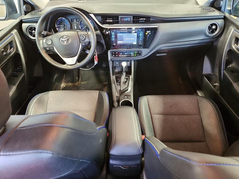 2017 TOYOTA COROLLA SE 8