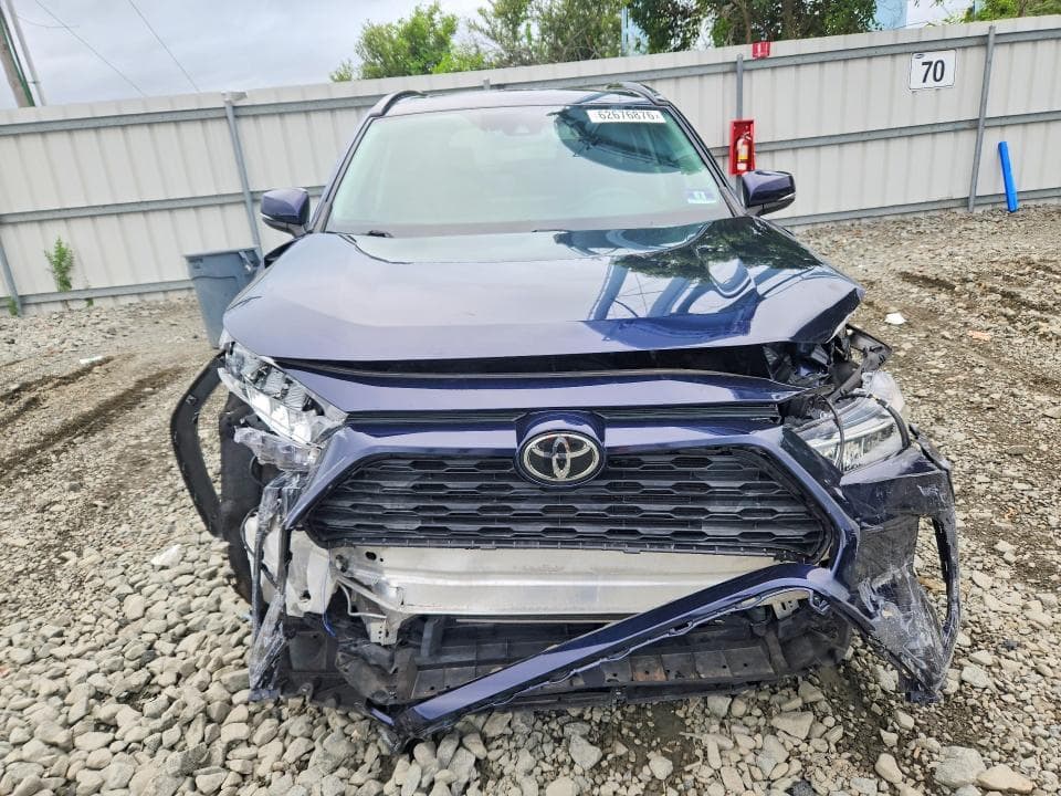 2019 TOYOTA RAV4 XLE PREMIUM 5