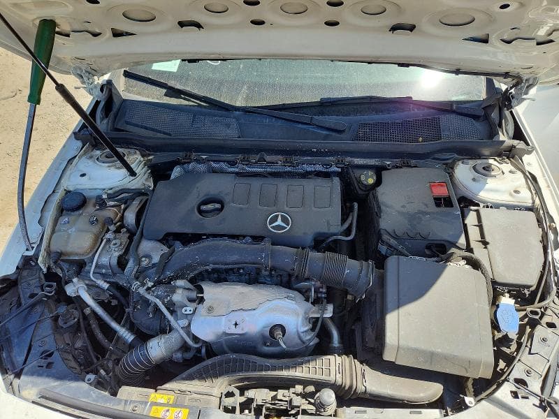 2019 MERCEDES-BENZ A 220 11
