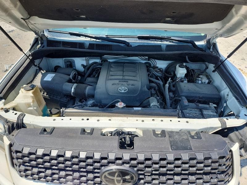 2018 TOYOTA TUNDRA CREWMAX SR5 11