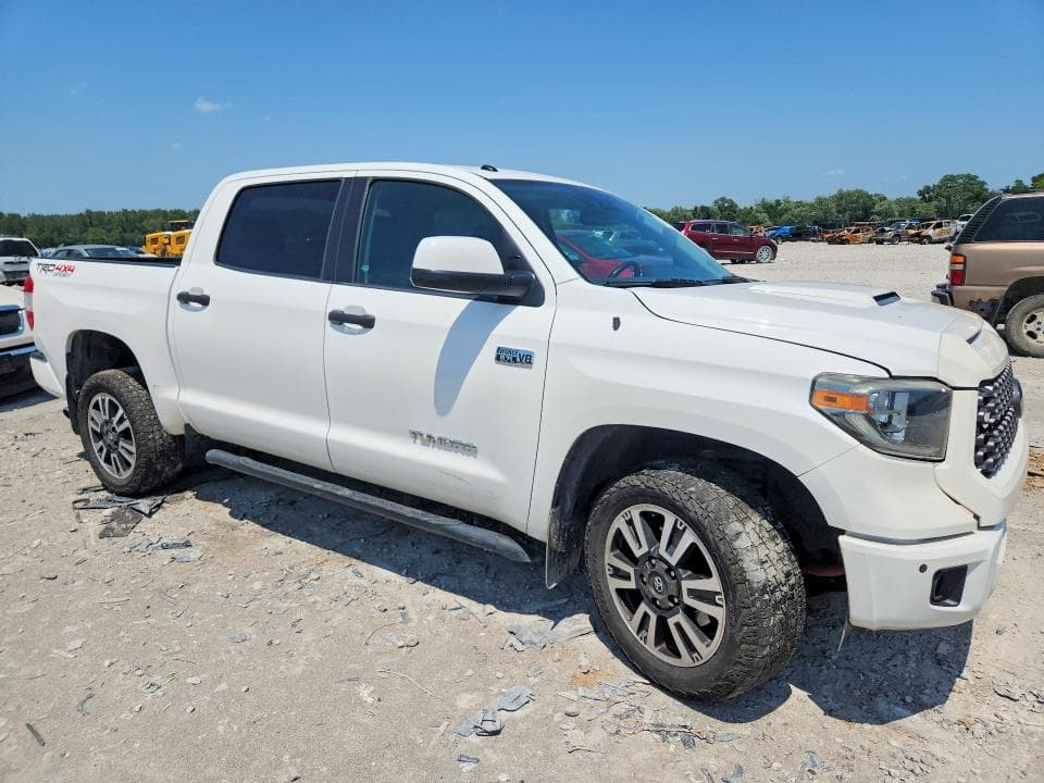 2018 TOYOTA TUNDRA CREWMAX SR5 4