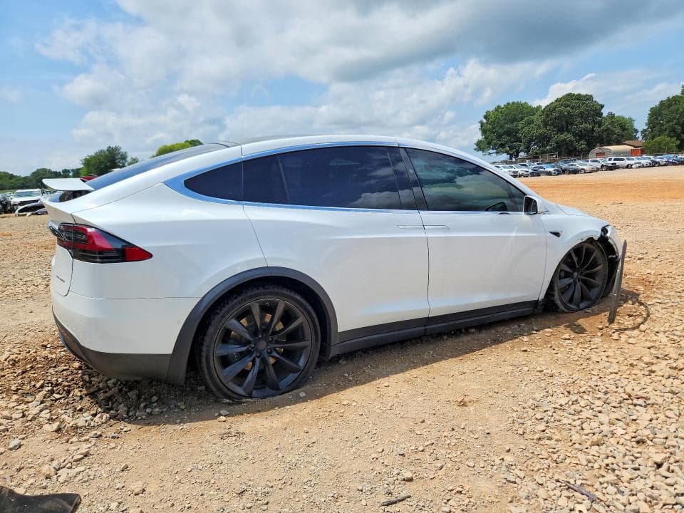 2020 TESLA MODEL X 3