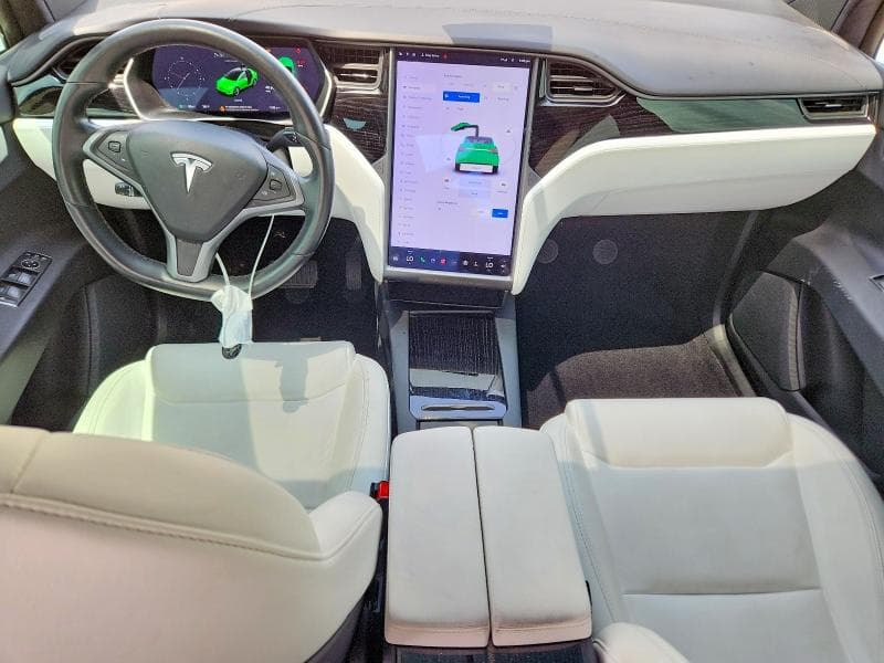 2020 TESLA MODEL X 8
