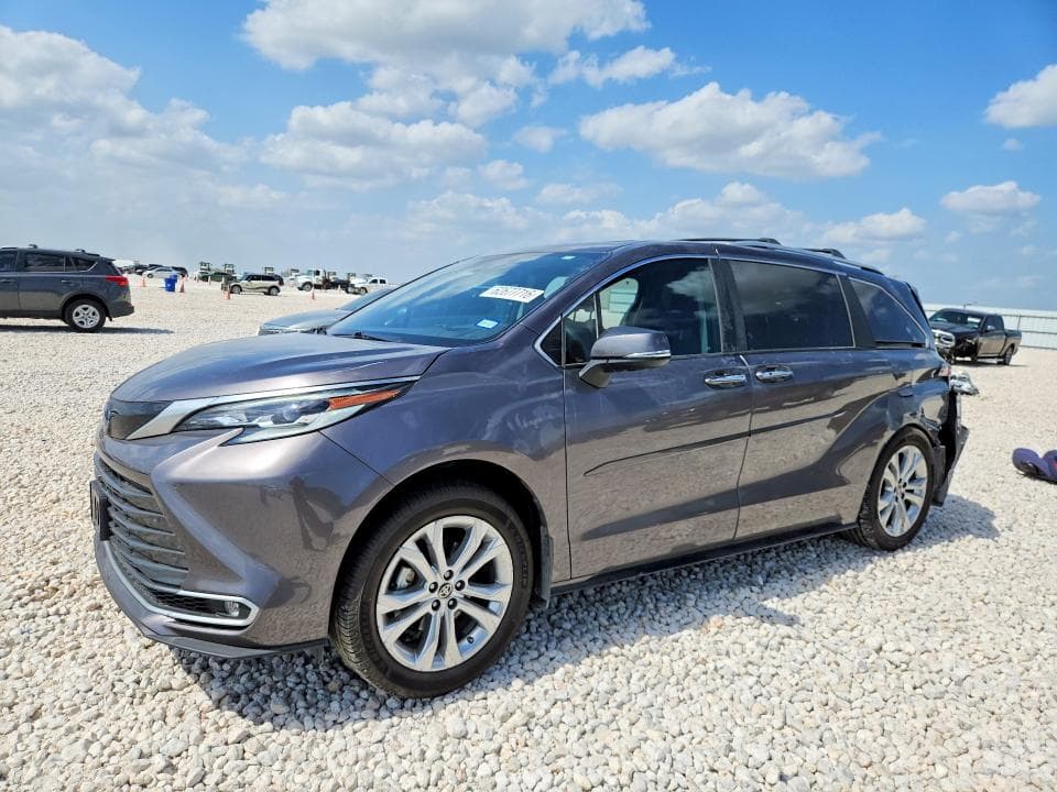 2023 TOYOTA SIENNA PLATINUM 7-PASSENGER 1