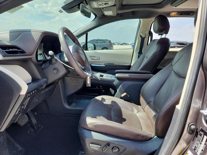 2023 TOYOTA SIENNA PLATINUM 7-PASSENGER 7
