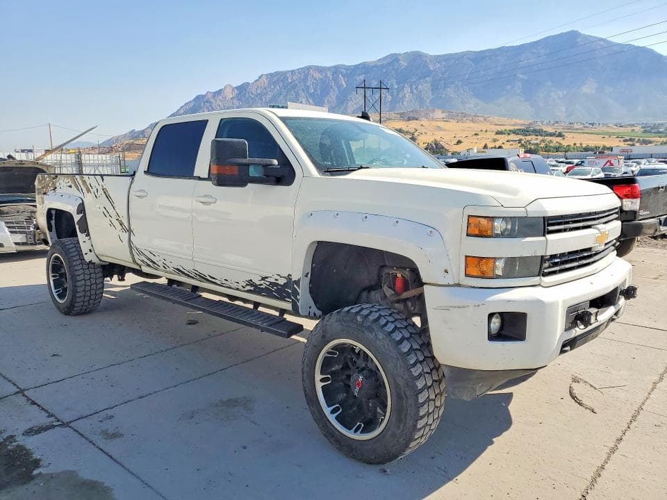 2017 CHEVROLET SILVERADO K3500 LT K3500 LT 4