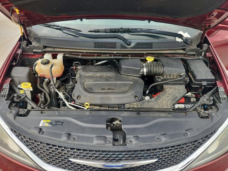 2020 CHRYSLER PACIFICA TOURING L 12