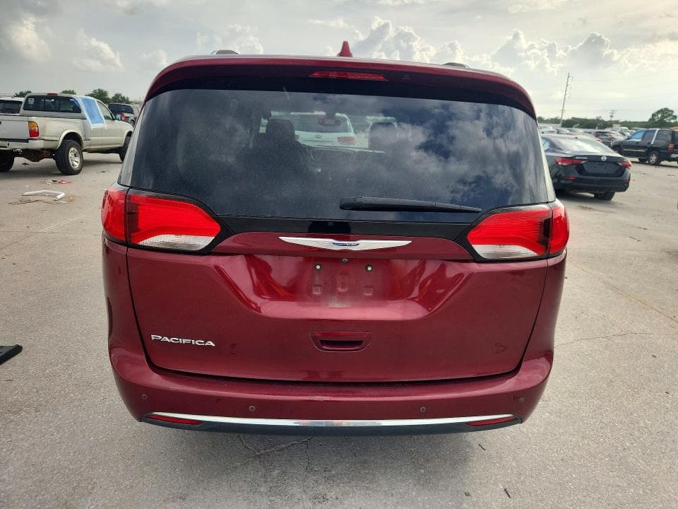 2020 CHRYSLER PACIFICA TOURING L 6