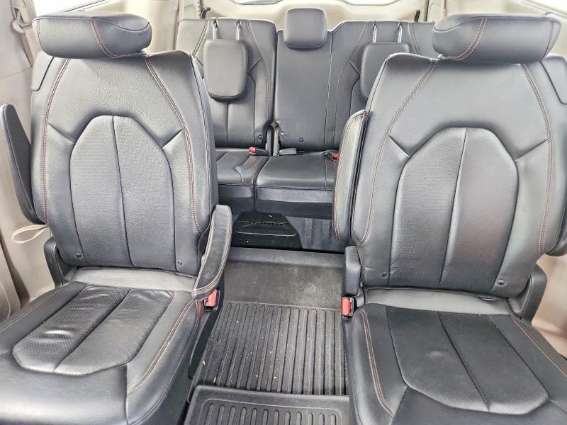 2020 CHRYSLER PACIFICA TOURING L 10