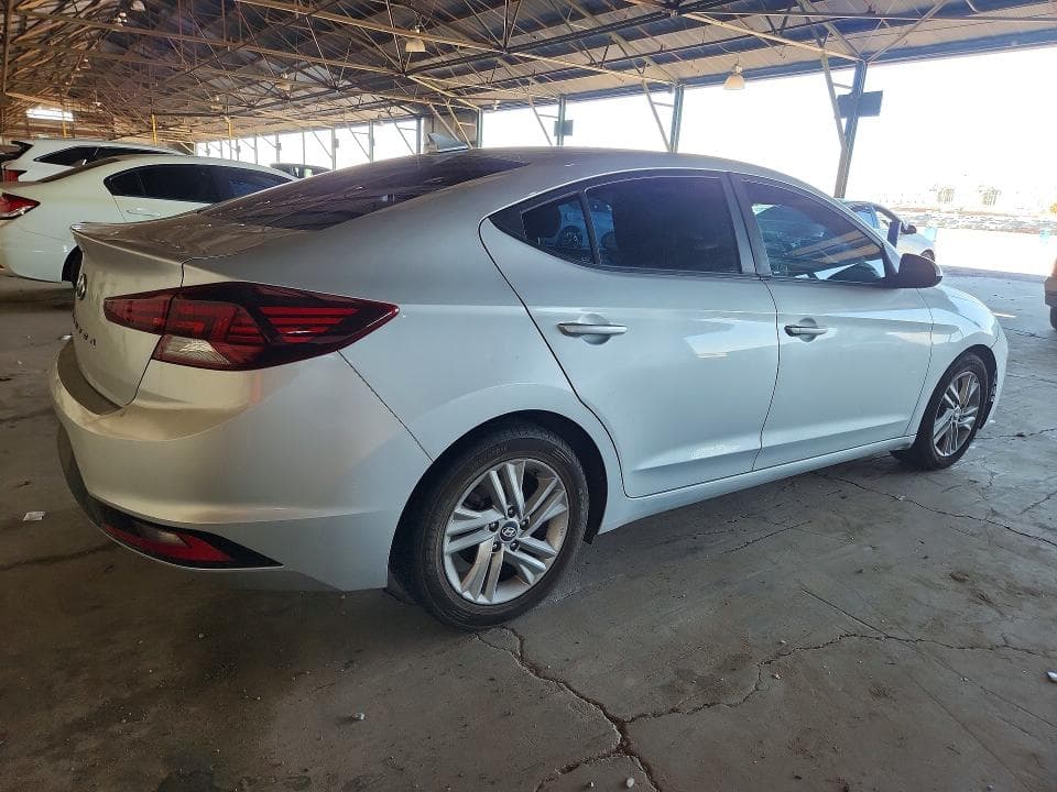 2019 HYUNDAI ELANTRA SEL 3