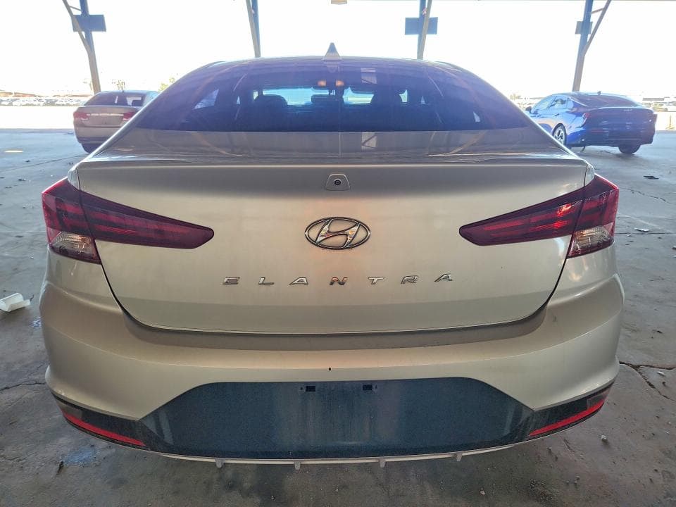 2019 HYUNDAI ELANTRA SEL 6