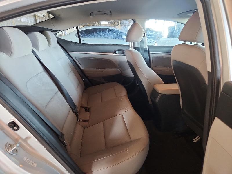 2019 HYUNDAI ELANTRA SEL 10