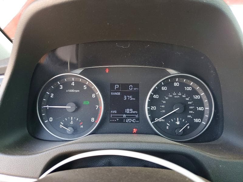 2017 HYUNDAI ELANTRA SE 9