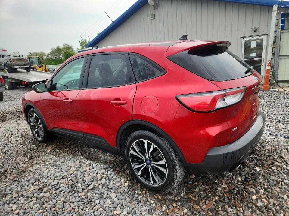 2022 FORD ESCAPE SE 2